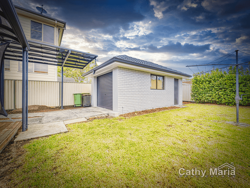 7 Ravenswood Street, MANNERING PARK, NSW 2259