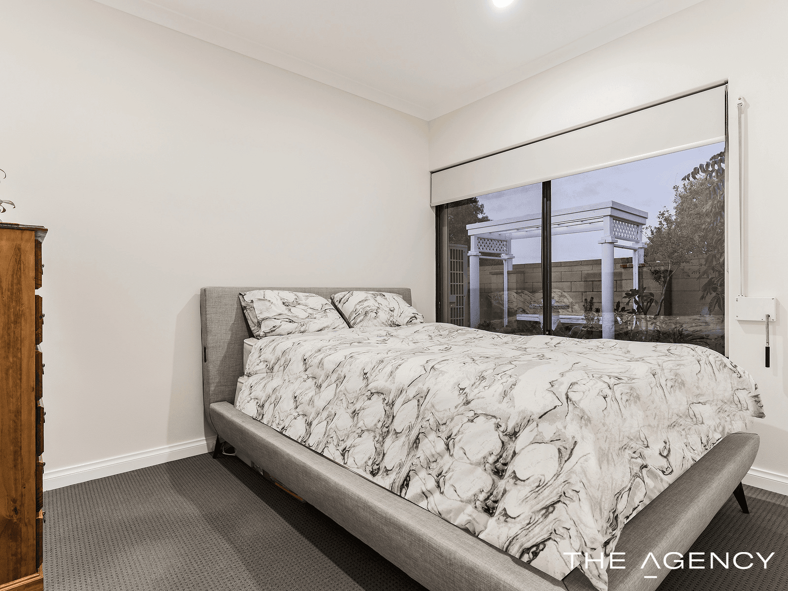 18 Taranto Walk, Secret Harbour, WA 6173