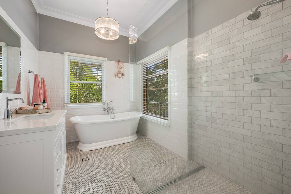 49 Priestley Road, BRIDGEMAN DOWNS, QLD 4035