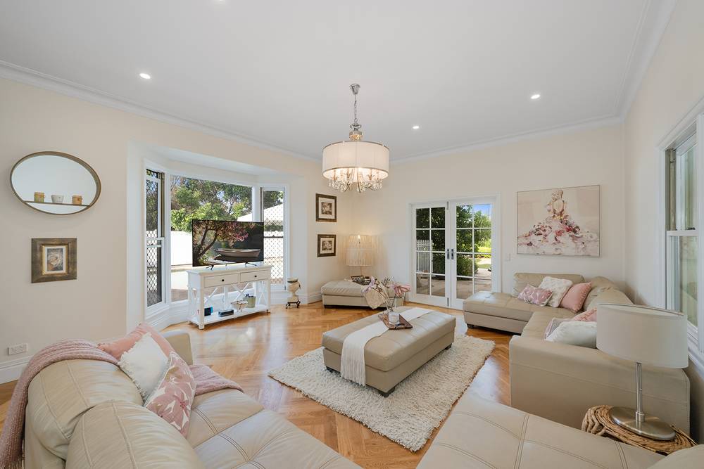 49 Priestley Road, BRIDGEMAN DOWNS, QLD 4035
