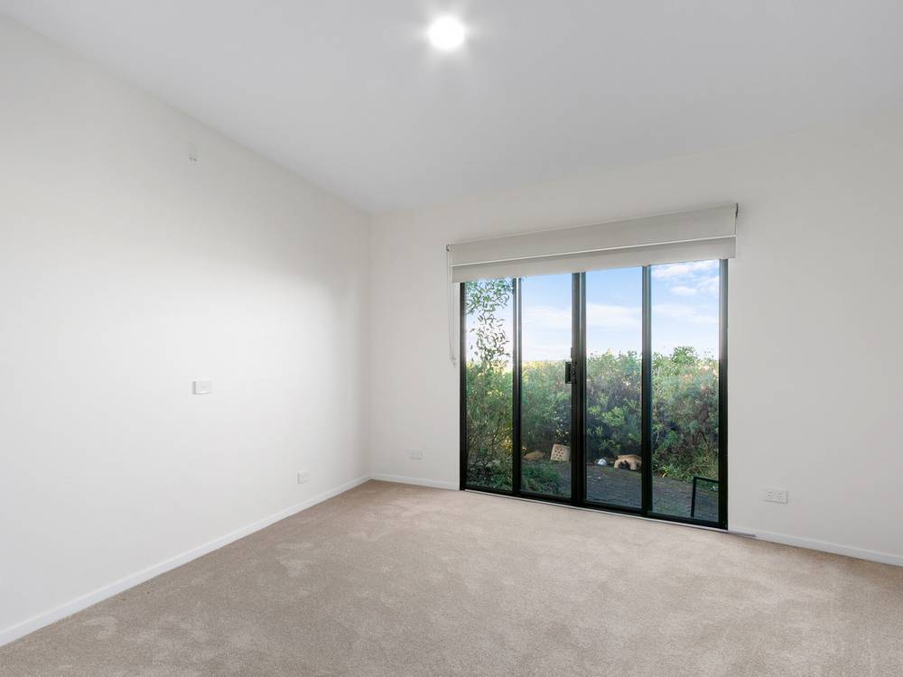 4A Wattlebird Close, LAKES ENTRANCE, VIC 3909