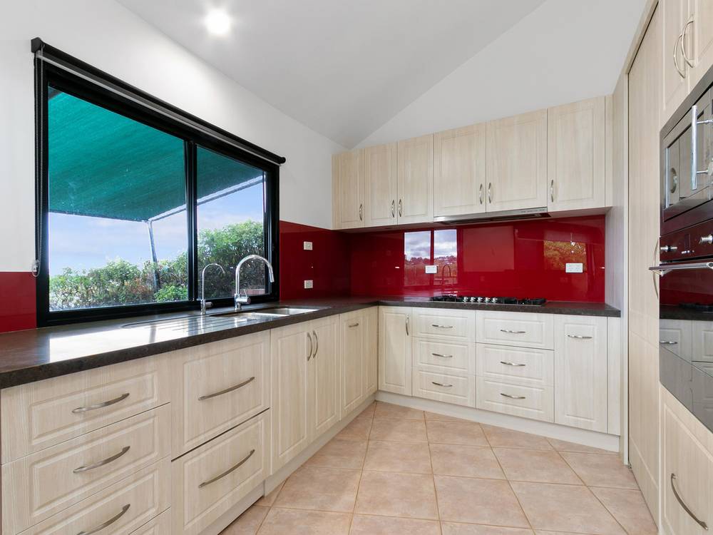 4A Wattlebird Close, LAKES ENTRANCE, VIC 3909