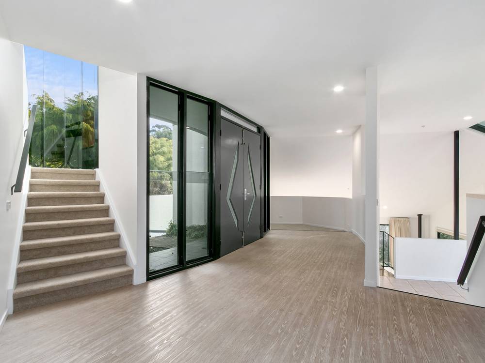 4A Wattlebird Close, LAKES ENTRANCE, VIC 3909