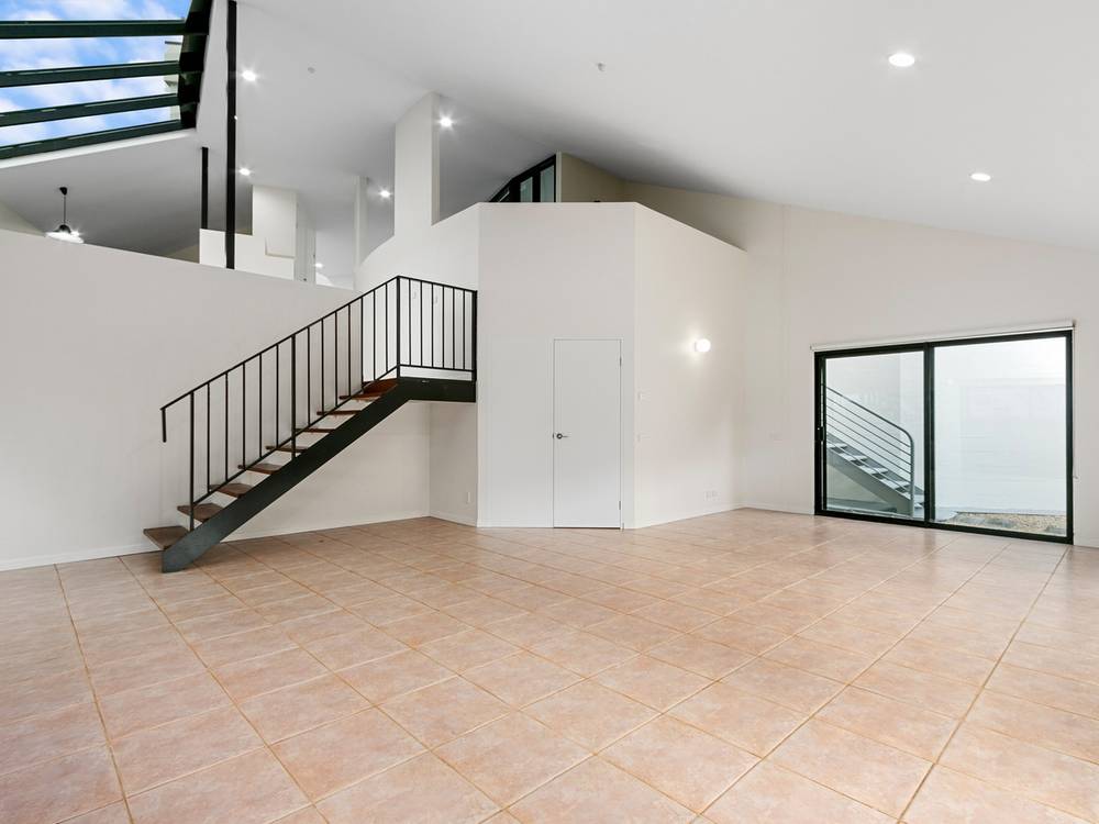4A Wattlebird Close, LAKES ENTRANCE, VIC 3909