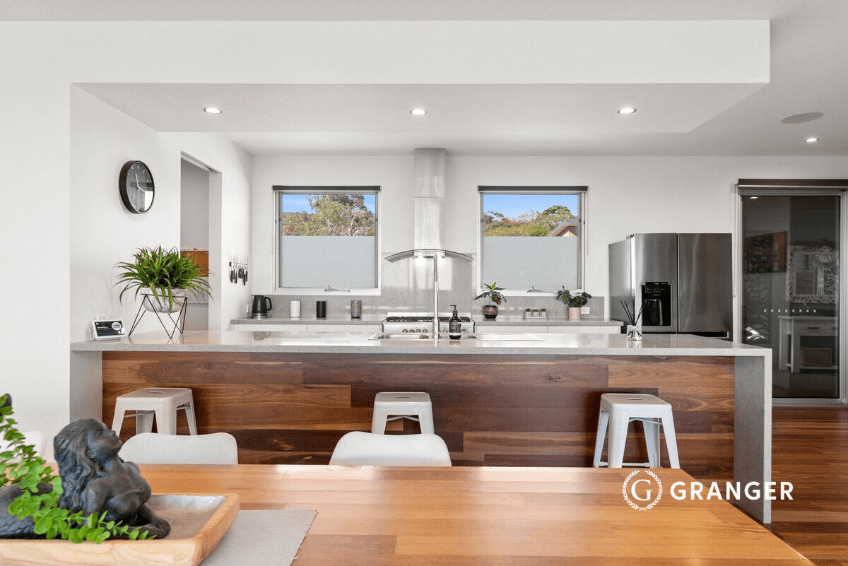 12 Chunar Grove, McCrae, VIC 3938