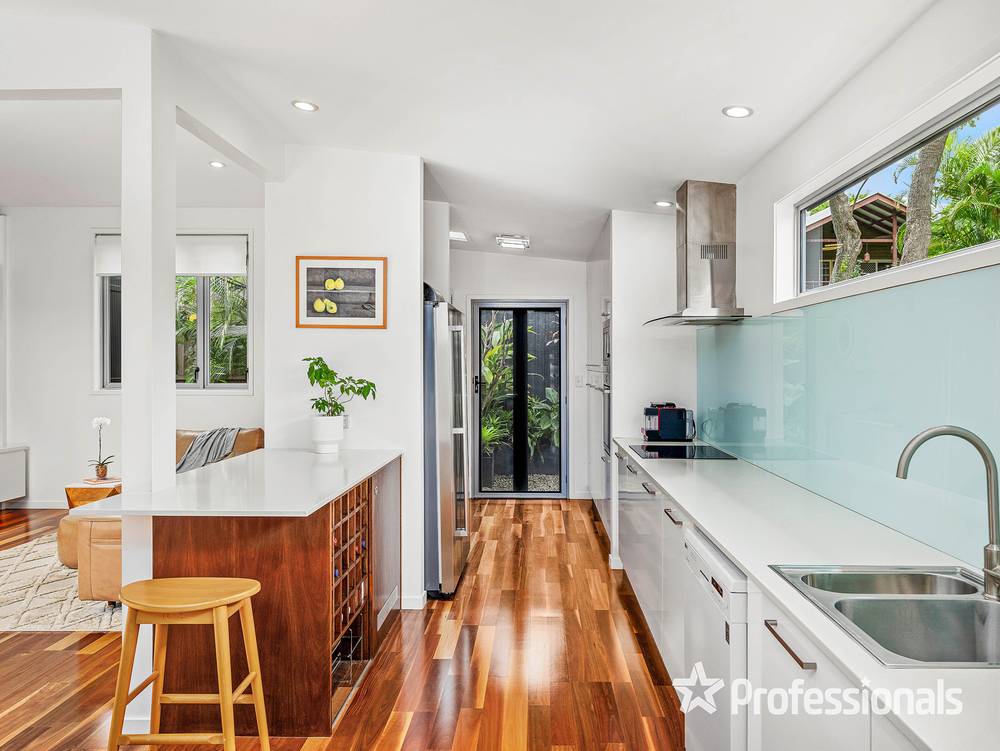 15 Wirega Street, WAVELL HEIGHTS, QLD 4012