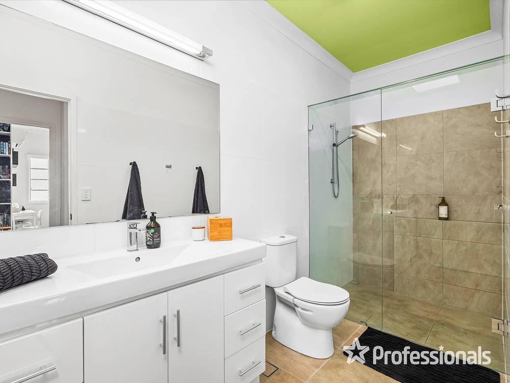 15 Wirega Street, WAVELL HEIGHTS, QLD 4012