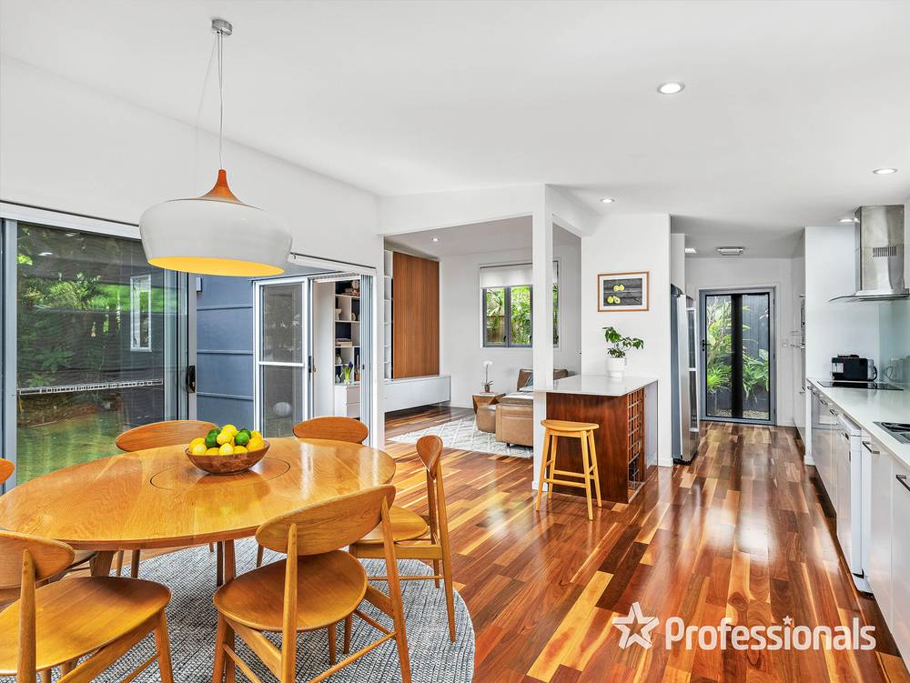 15 Wirega Street, WAVELL HEIGHTS, QLD 4012