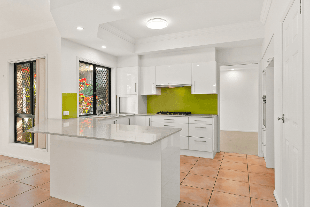 9 Ehlers Close, CARINDALE, QLD 4152