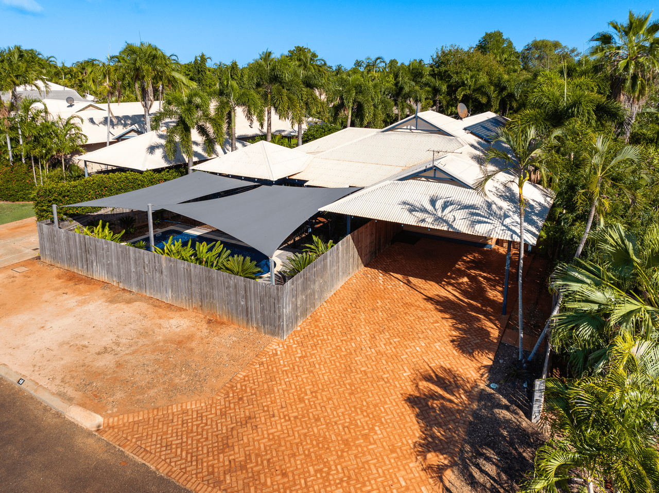 16 Brolga Court, DJUGUN, WA 6725