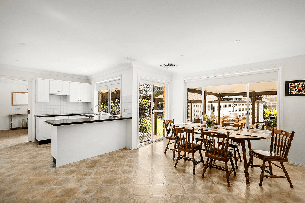 4 Tasman Court, CASTLE HILL, NSW 2154