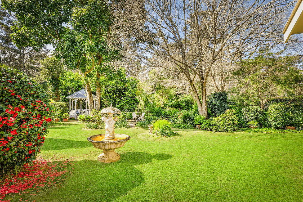 4 Tasman Court, CASTLE HILL, NSW 2154