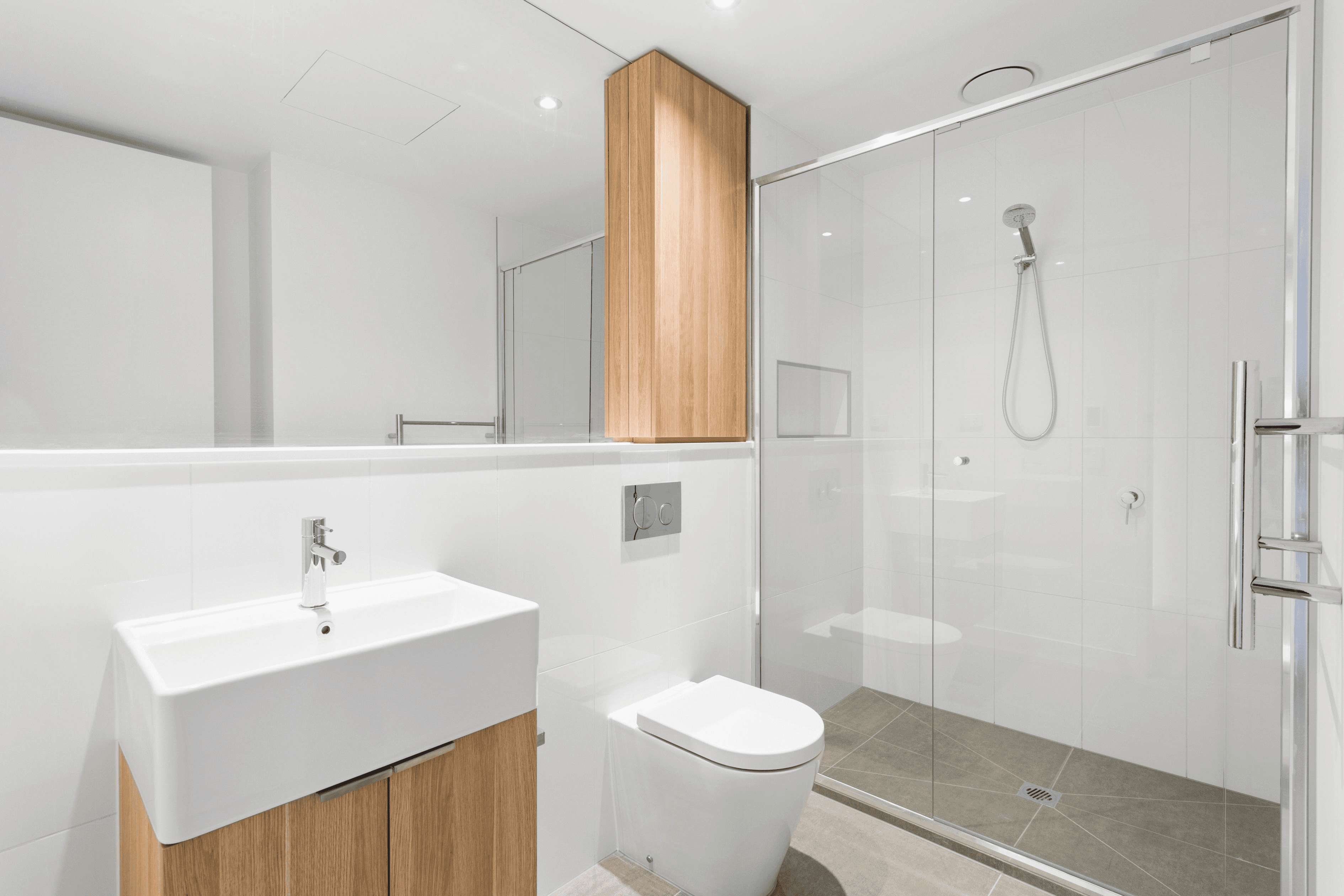 UNIT 107/2A COMO STREET, ALPHINGTON, VIC 3078