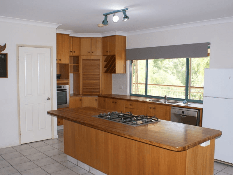 3/52 Mackerel Street, WOODGATE, QLD 4660