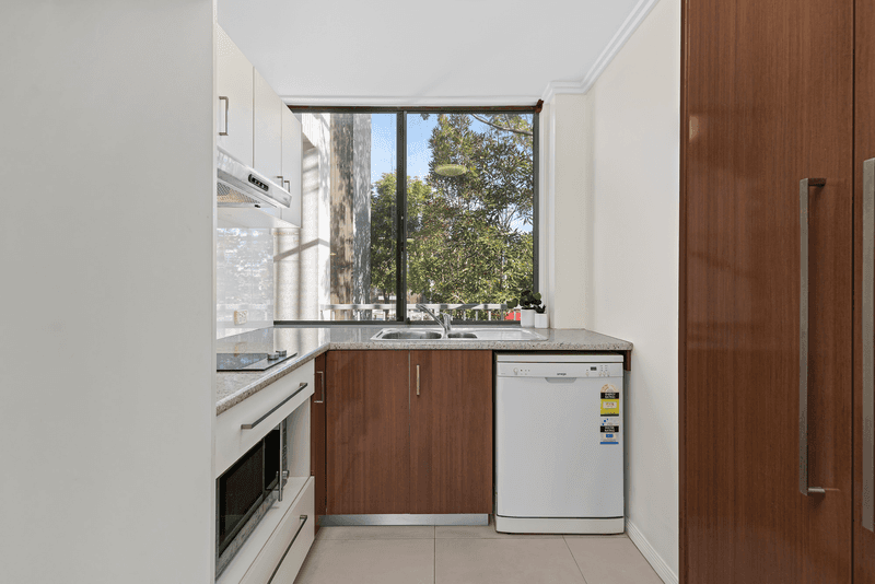 3/2 Ballymore Street, Kelvin Grove, QLD 4059