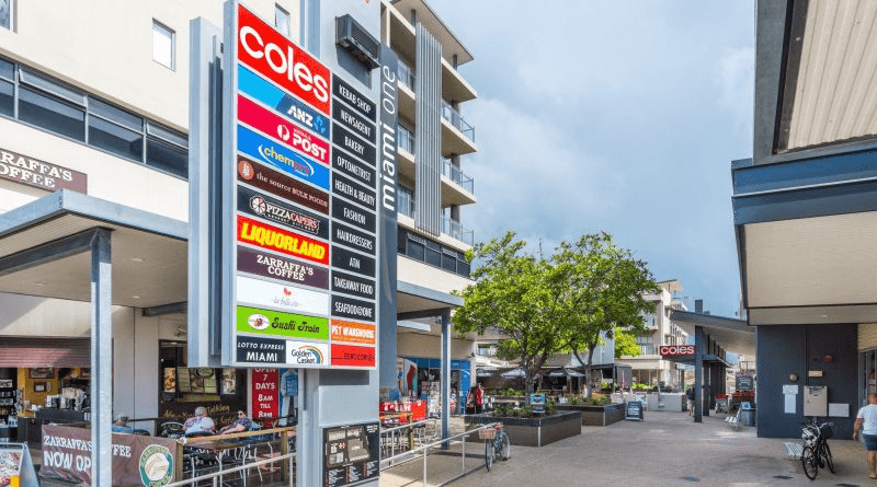 35 Anthony Drive, Miami, QLD 4220