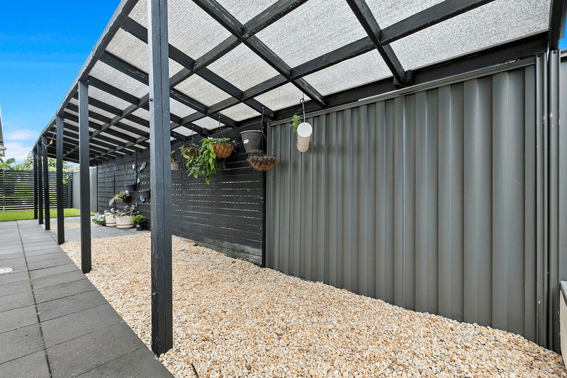 6 Cowrie Court, BURRUM HEADS, QLD 4659