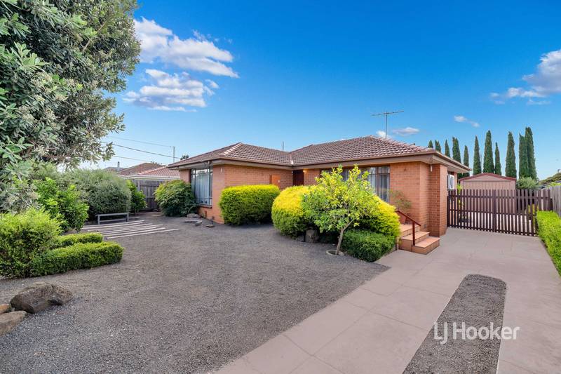 6 Fourth Avenue, HOPPERS CROSSING, VIC 3029