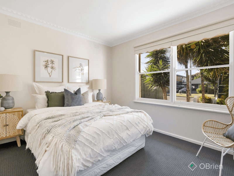 8 Cobham Street, Cheltenham, VIC 3192