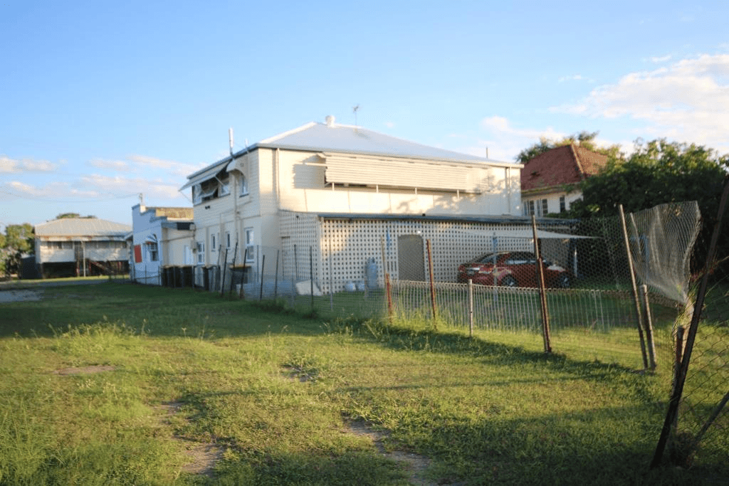 50B-50D Main Street, PARK AVENUE, QLD 4701