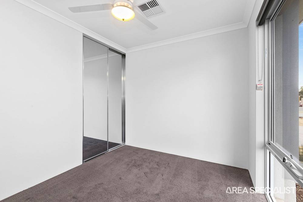 15 Stringybark Loop, Coodanup, WA 6210