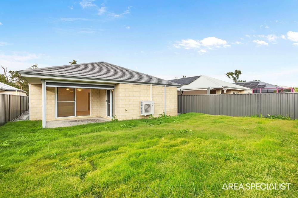 15 Stringybark Loop, Coodanup, WA 6210