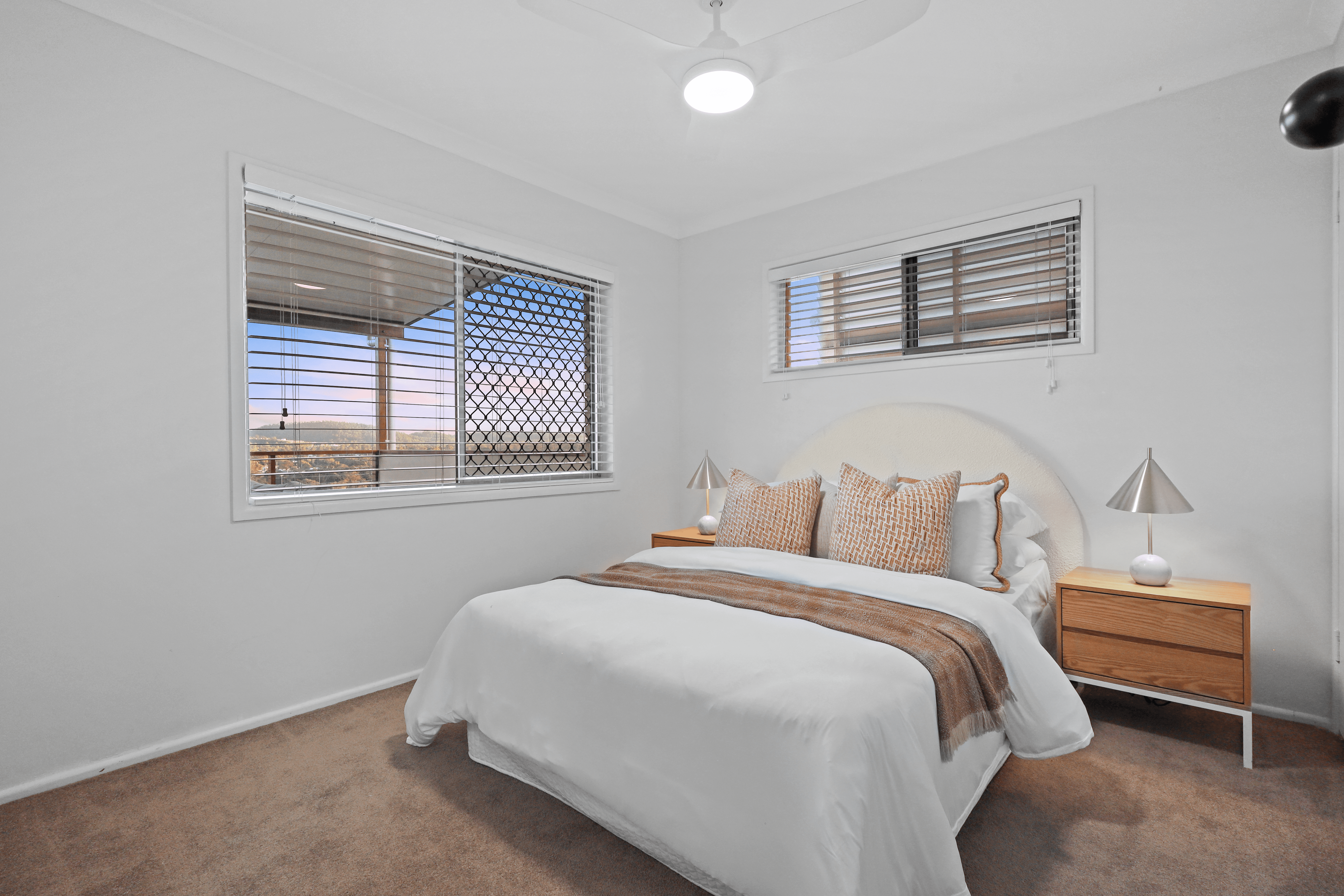 1070 South Pine Road, EVERTON HILLS, QLD 4053