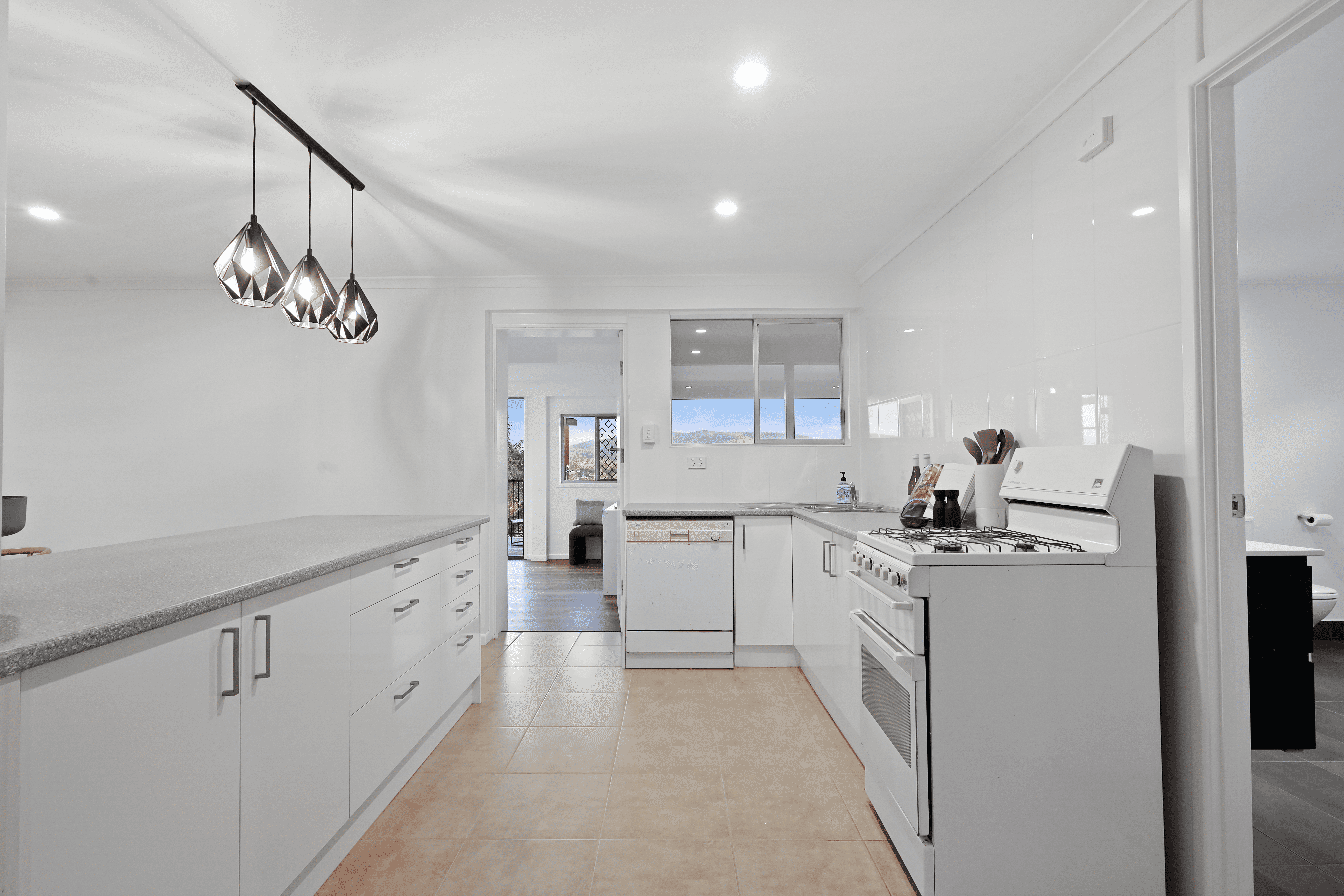 1070 South Pine Road, EVERTON HILLS, QLD 4053
