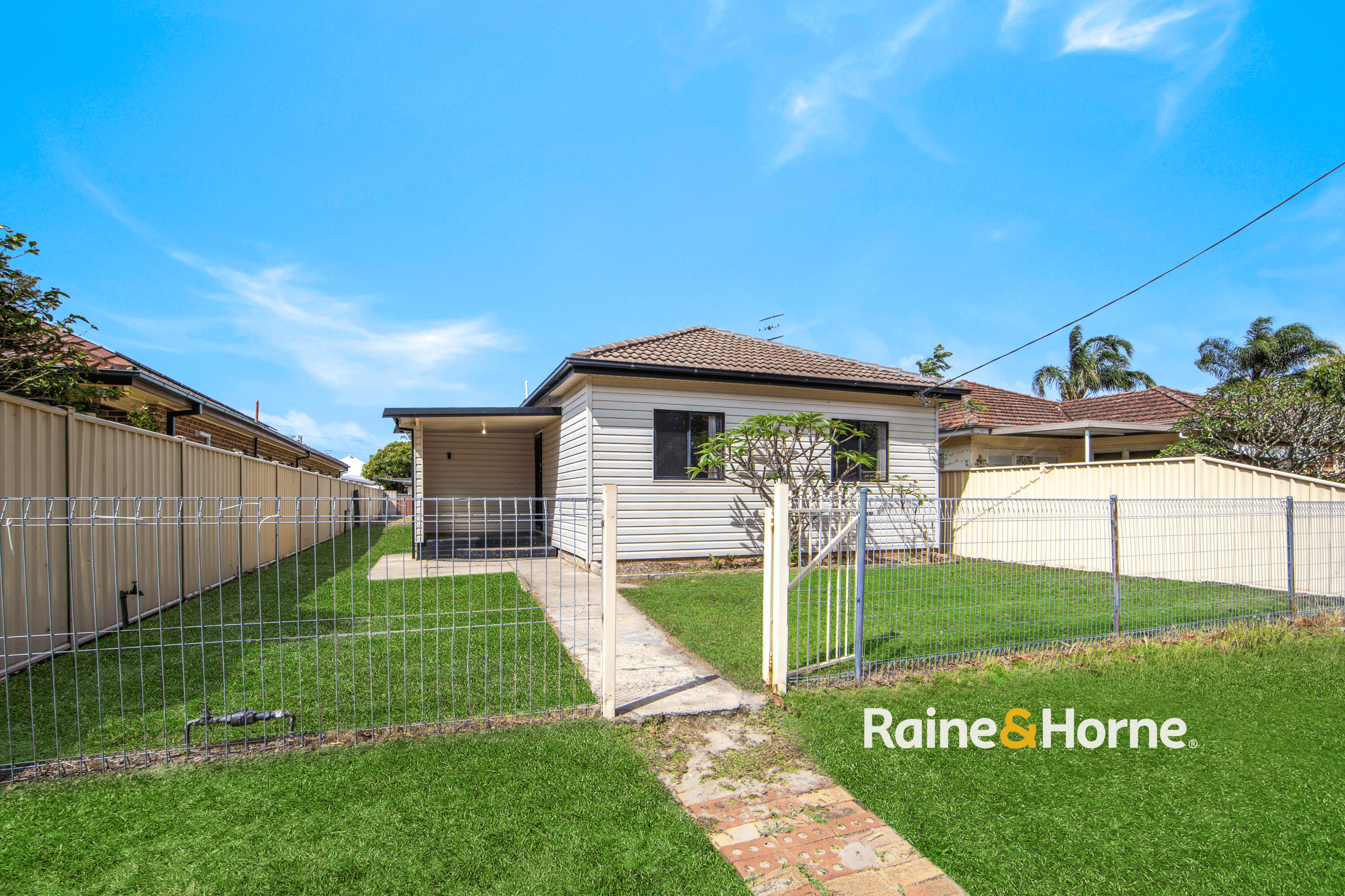 10 Uligandi Street, ETTALONG BEACH, NSW 2257