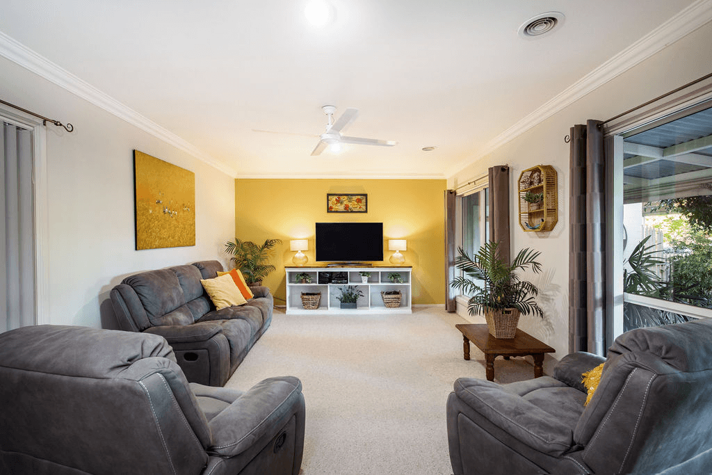 4 Laffertys Walk, East Albury, NSW 2640