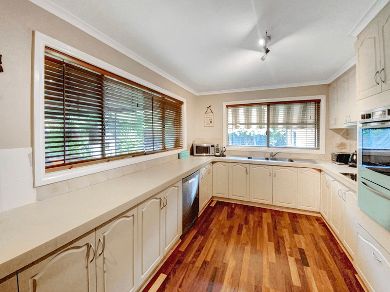 40 Overdale Drive, Bourkelands, NSW 2650