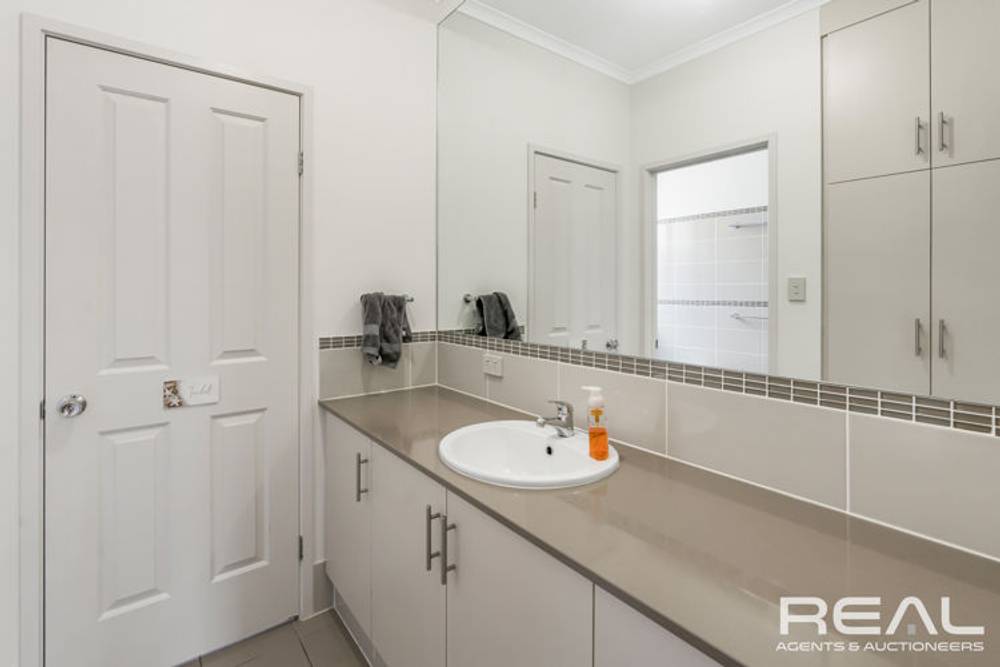 118 The Boulevard, PARAFIELD GARDENS, SA 5107