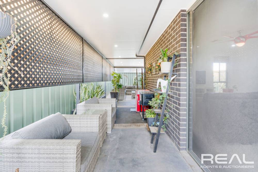 118 The Boulevard, PARAFIELD GARDENS, SA 5107