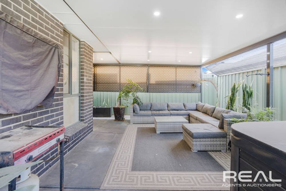 118 The Boulevard, PARAFIELD GARDENS, SA 5107