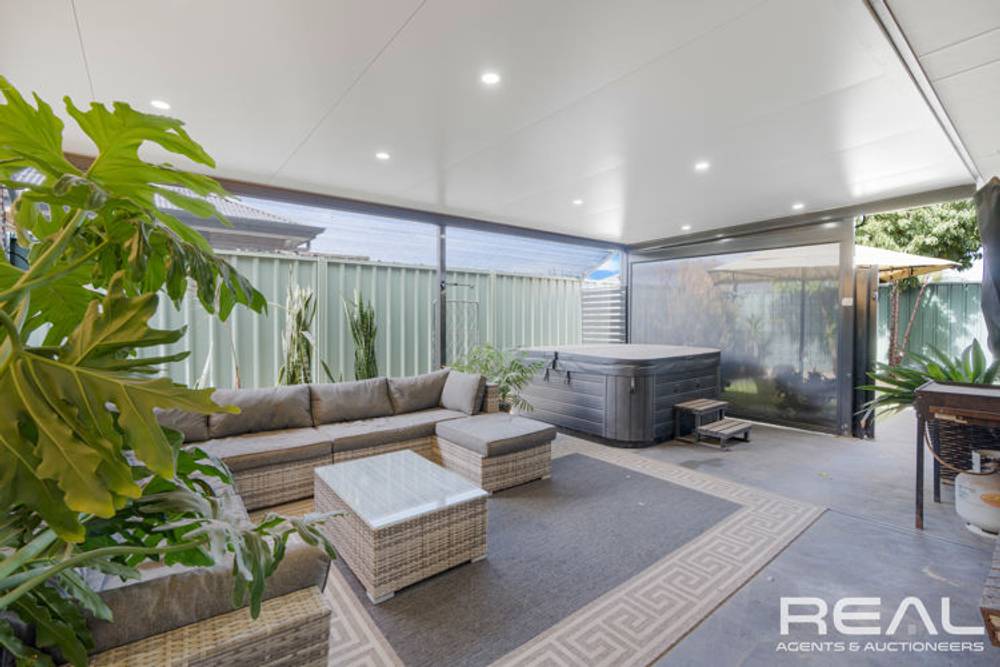 118 The Boulevard, PARAFIELD GARDENS, SA 5107