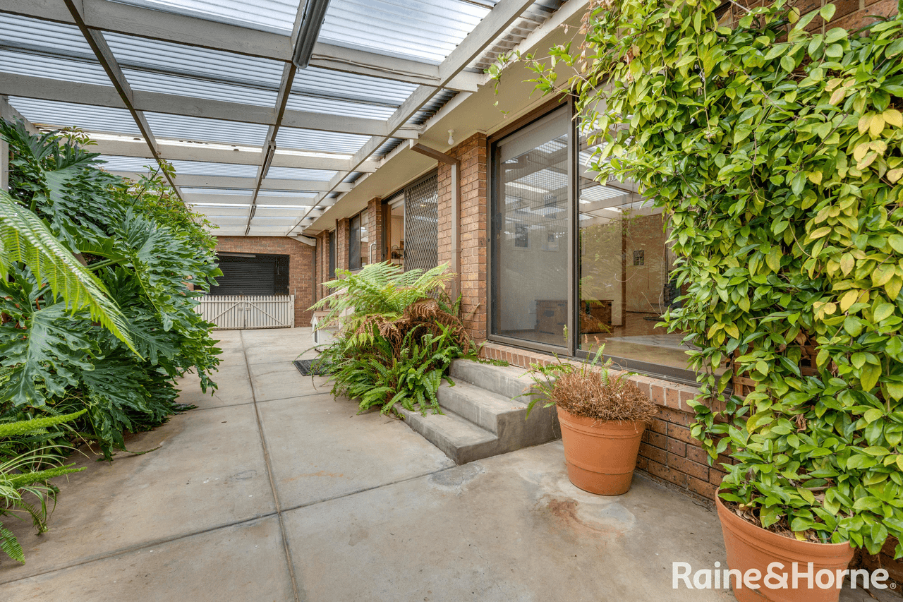 28 Collins Street, SUNBURY, VIC 3429