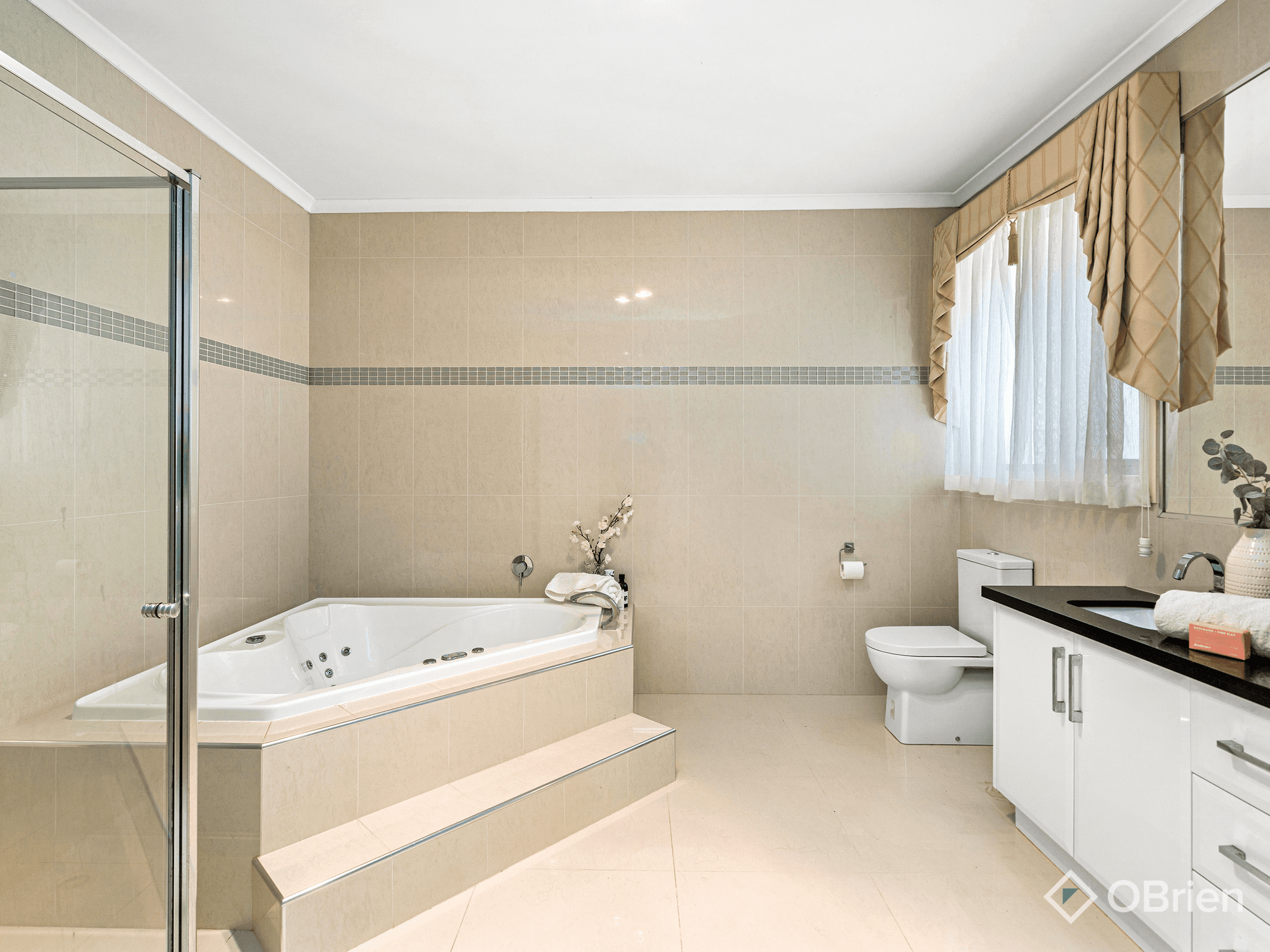 29 Waterside Drive, Waterways, VIC 3195