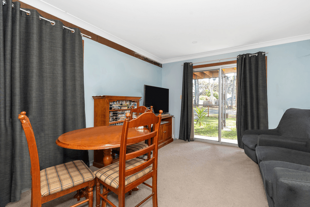 18 Amos Street, BONNELLS BAY, NSW 2264