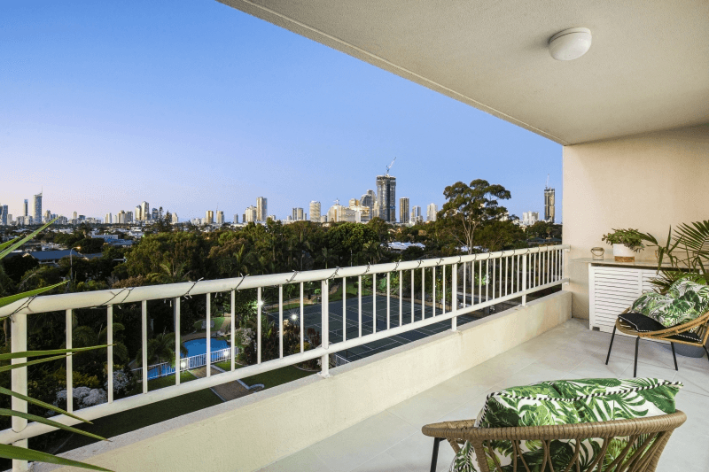 17/56 Hooker Boulevard, MERMAID WATERS, QLD 4218