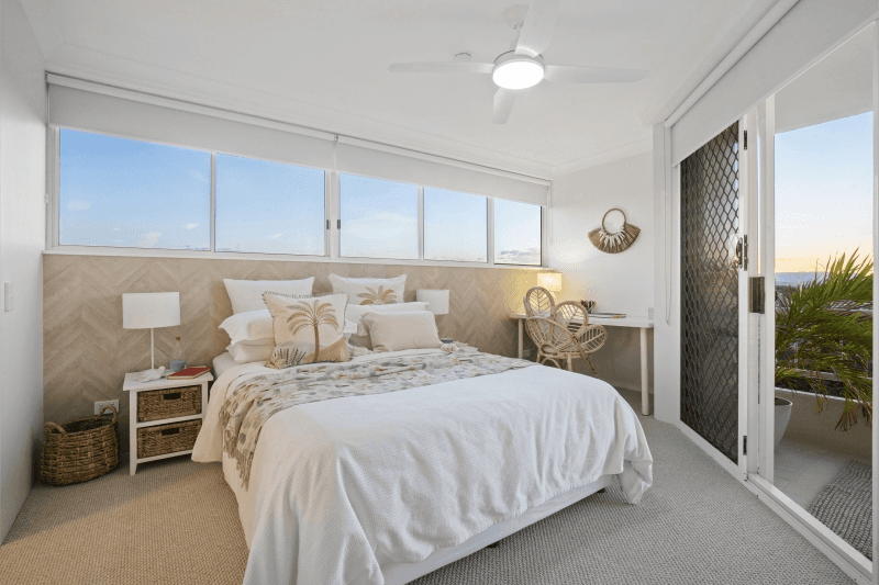 17/56 Hooker Boulevard, MERMAID WATERS, QLD 4218