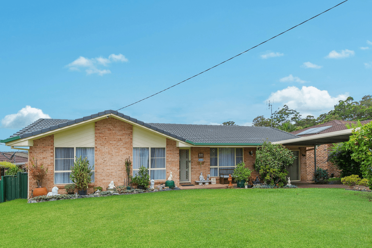 37 Cowarral Circuit, WAUCHOPE, NSW 2446