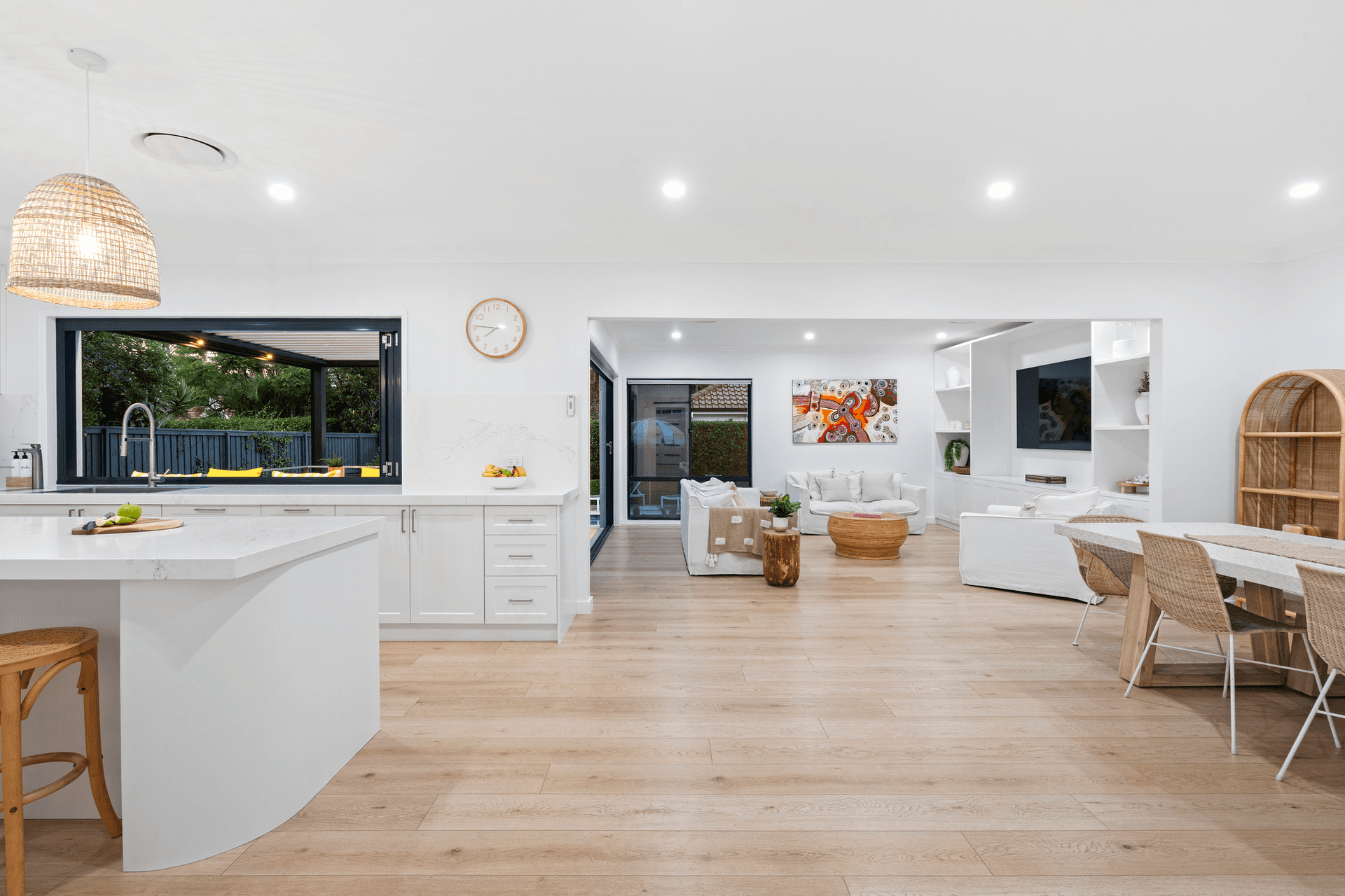 10 Lakeside Crescent, North Manly, NSW 2100