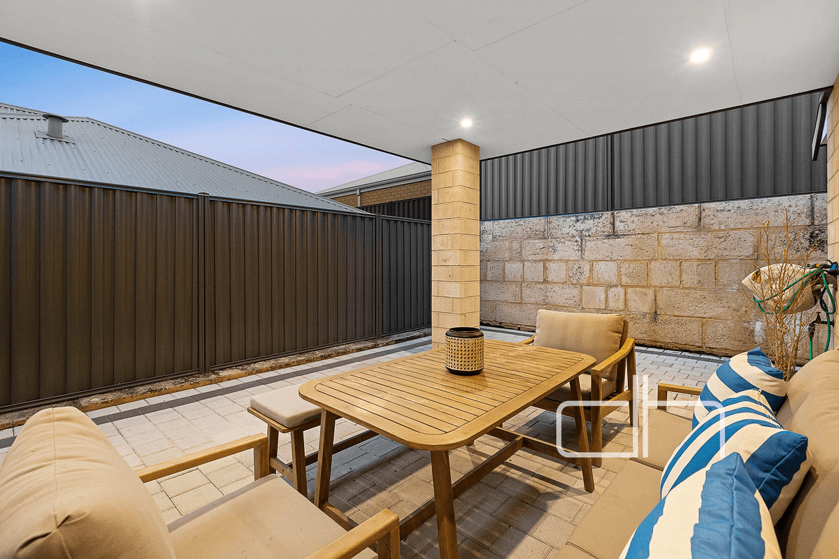 6 Sissinghurst Crescent, Landsdale, WA 6065