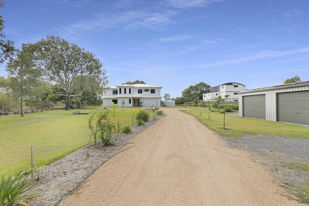 18 Sylvan Drive, Moore Park Beach, QLD 4670