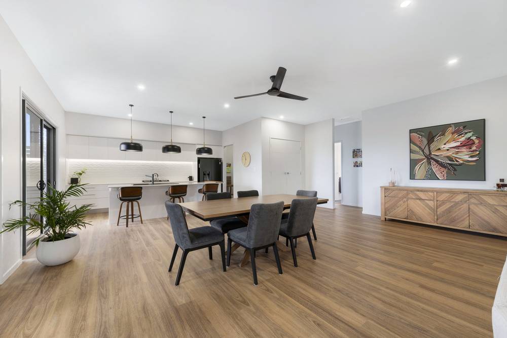 18 Sylvan Drive, Moore Park Beach, QLD 4670