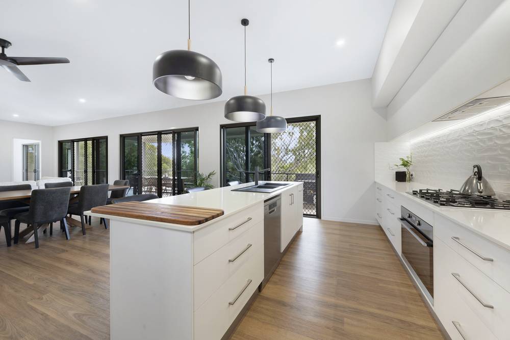 18 Sylvan Drive, Moore Park Beach, QLD 4670