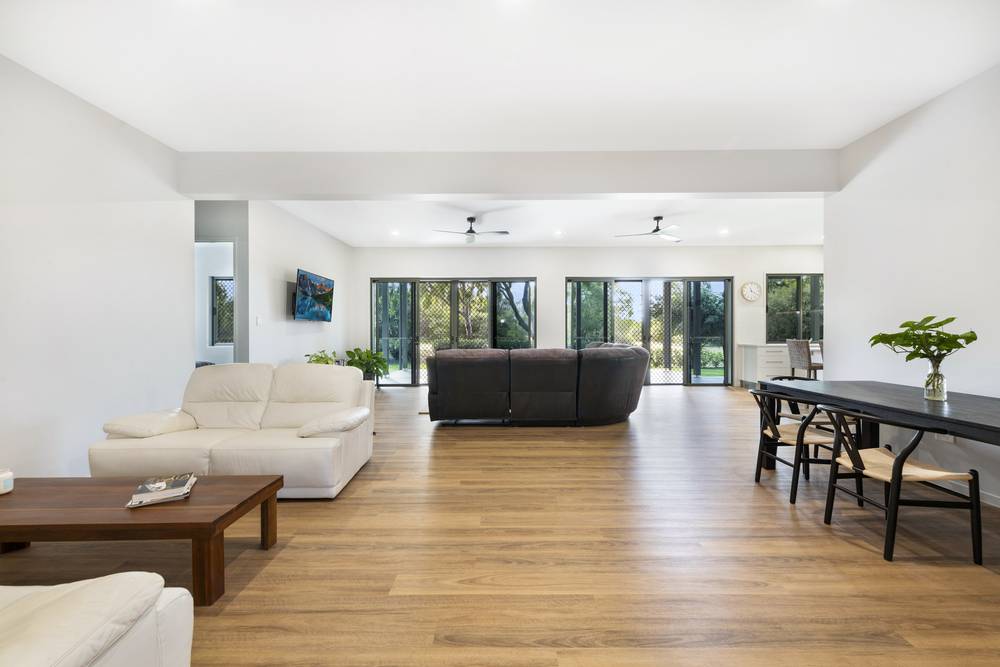 18 Sylvan Drive, Moore Park Beach, QLD 4670