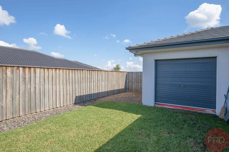 70 Dragonfly Drive, CHISHOLM, NSW 2322