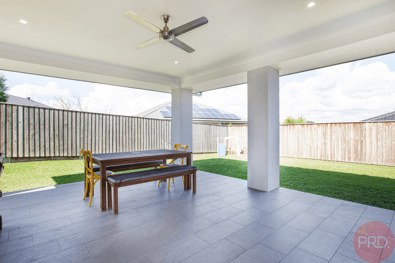 70 Dragonfly Drive, CHISHOLM, NSW 2322