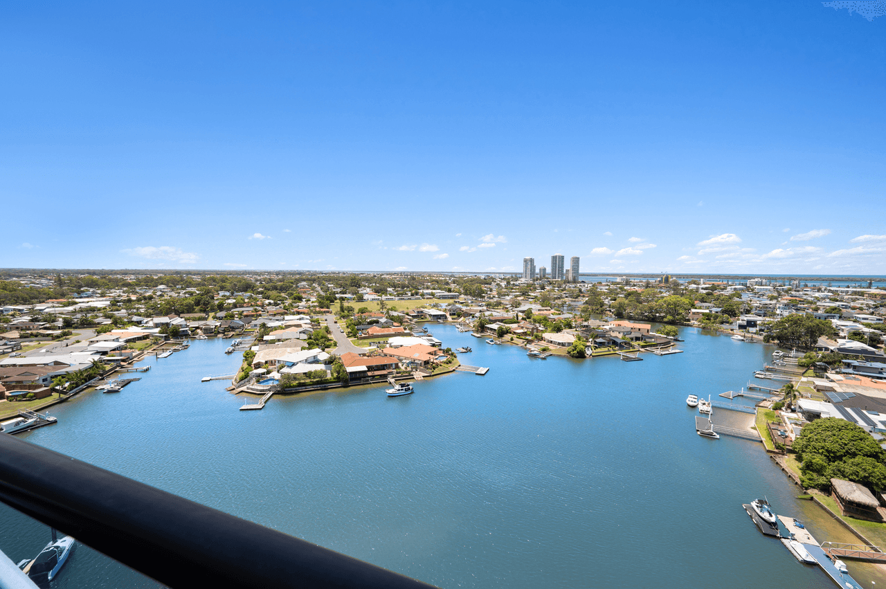 21203/5 Harbour Side Court, BIGGERA WATERS, QLD 4216